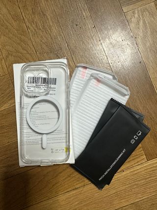 Custodia iPhone 15 Pro + 2 Vetri Temperati