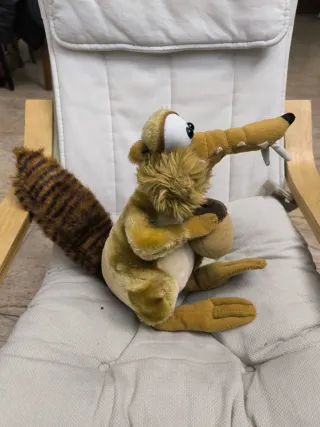 Peluche Scrat La Era de Hielo con Bellota