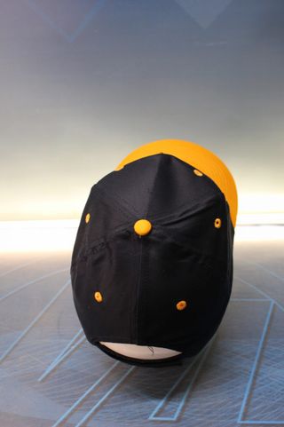 Gorra Michelin. 08. Azul y mostaza. Algodón serigrafiado.