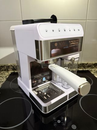 Cafetera Cecotec Cappuccino Semiautomática