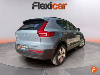 Volvo XC40 1.5 T2 Momentum Pro