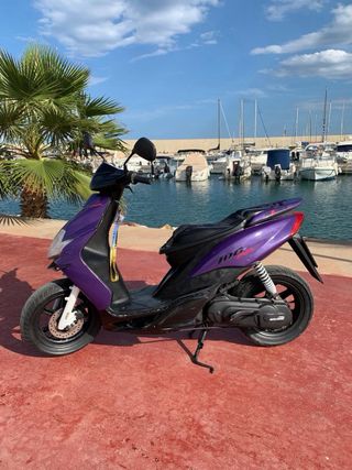 Yamaha Jog RR 49cc Scooter