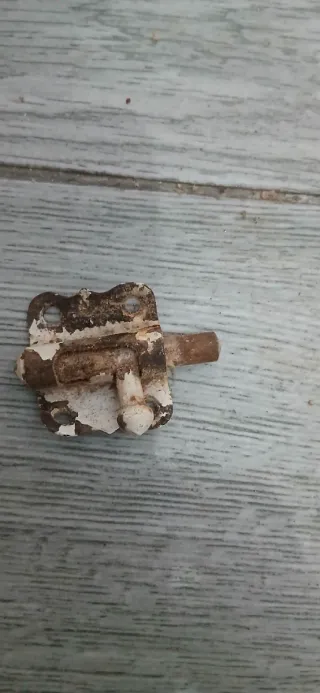 Cierre, cerrojo y pestillo antiguos