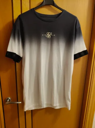 Camiseta SikSilk Degradado Azul y Blanco