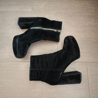 Botas Stradivarius Pana Negra Talla 38