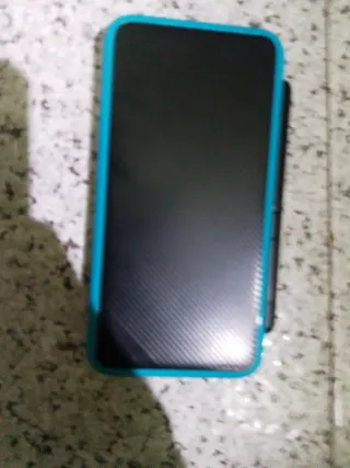 Nintendo 2DS XL Negra y Azul