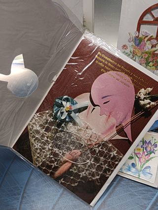 11 FELICITACIONES MUSICALES - AÑO 1980, funcionando, aunque pila gastada