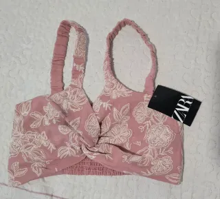Top Zara bordado floral rosa