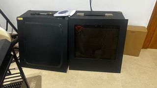 Caja PC Negra (con detalles)