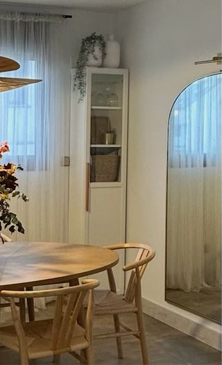 Vitrina Ikea Madera y Cristal