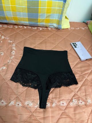 Faja Tanga Moldeadora Encaje Negro