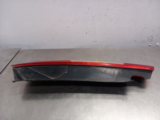 PILOTO TRASERO IZQUIERDO FORD FOCUS BERLINA (CAP)