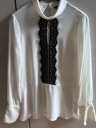 Camicia Zara Basic bianca con pizzo nero taglia XS