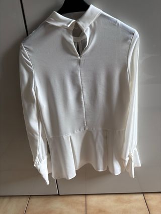 Camicia Zara Basic bianca con pizzo nero taglia XS