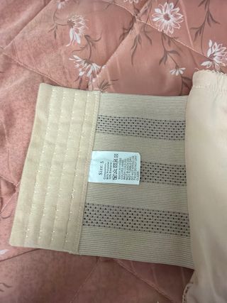 Faja reductora beige talla S, comprada en Amazon