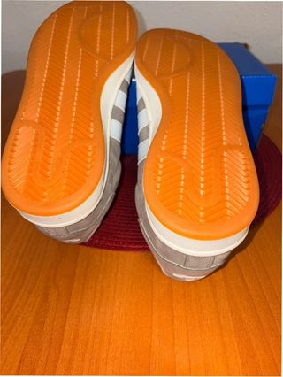 Adidas Campus Gris Talla 39