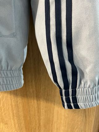 Chaqueta Adidas Año Nuevo Chino Talla M