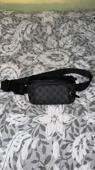 Riñonera Gucci GG Negra y Gris Precio negociable