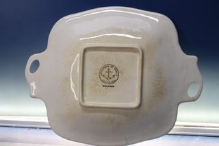 Bandeja porcelana La Cartuja de Sevilla. Pickman.