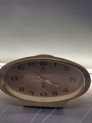 Bonito reloj a cuerda FIVE RAMS made in china