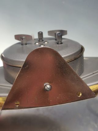 Bonito reloj a cuerda FIVE RAMS made in china