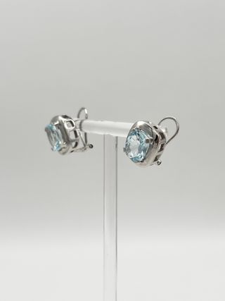 V409 PENDIENTES ORO BLANCO PIEDRAS AZULES