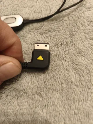 Auriculares Samsung retro con micro (20-pin)