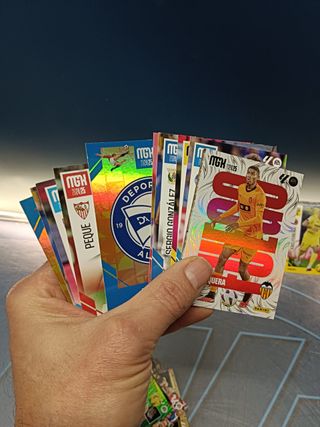 mas de 150 cromos, cartas , trading cards, panini , liga 2023/25 MGK