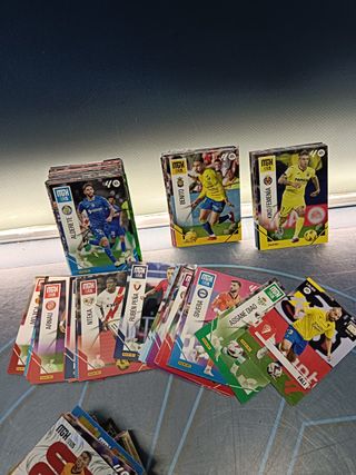 mas de 150 cromos, cartas , trading cards, panini , liga 2023/25 MGK