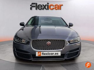 Jaguar XE 2.0 Diesel 132kW Pure Auto AWD
