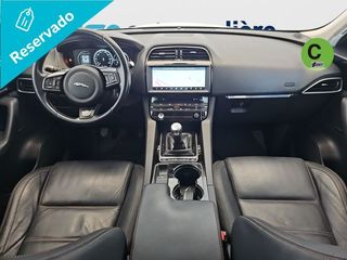 Jaguar F-Pace 2.0L i4D R-Sport AWD 132 kW (180 CV)