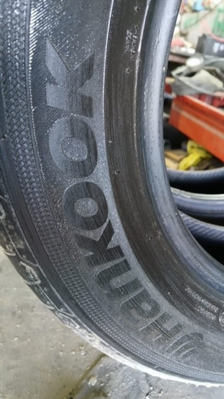 NEUMATICO 195/65R15