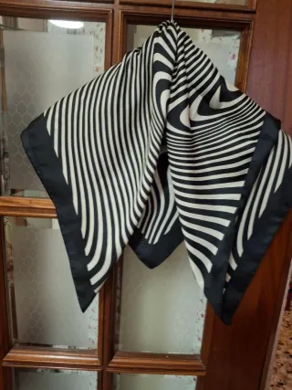 Foulard donna bianco e nero
