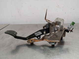 PEDAL EMBRAGUE RENAULT CAPTUR I H4BB408 01121630