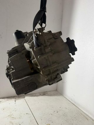 Volkswagen 533679 l0v caja golf vi (5k1)(10.2008)