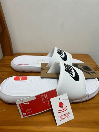 Nike Victory One. Talla 40