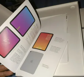 Caja iPad 11 Generación A3354