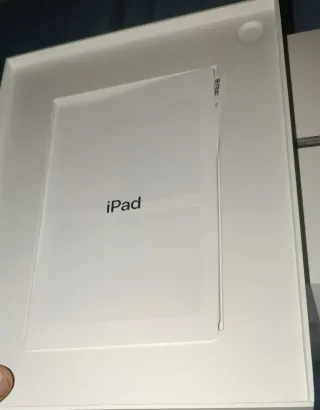 Caja iPad 11 Generación A3354