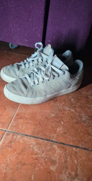 Zapatillas Adidas Stan Smith CS ante gris