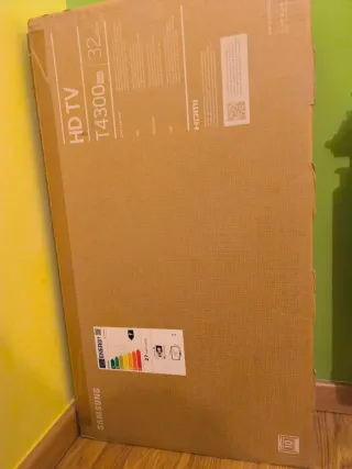 Samsung T4300 32 HD TV