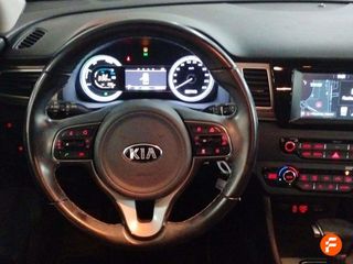 Kia Niro 1.6 GDi Híbrido Enchufable 104kW Concept