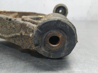 BRAZO SUSPENSION INFERIOR DELANTERO DERECHO VOLKS