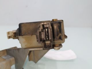 556473 6q6827601f motor cierre volkswagen polo