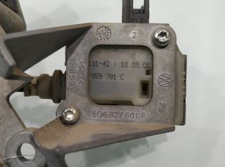 556473 6q6827601f motor cierre volkswagen polo