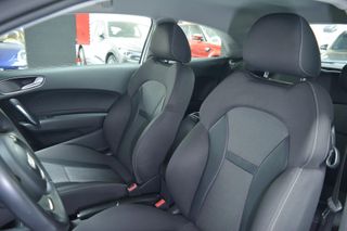 AUDI A1 1.6 TDI 90cv S tronic Attraction