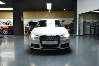 AUDI A1 1.6 TDI 90cv S tronic Attraction