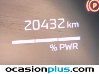 Peugeot 2008 Allure Hybrid eDCS6 100 kW (136 CV)