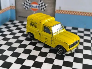 Renault 4L Majorette Amarillo