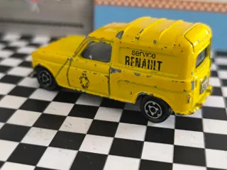 Renault 4L Majorette Amarillo