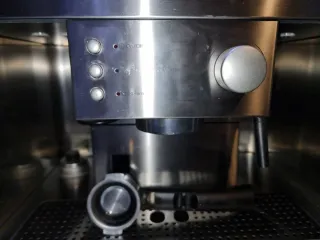 Cafetera empotrable de brazo whirlpool